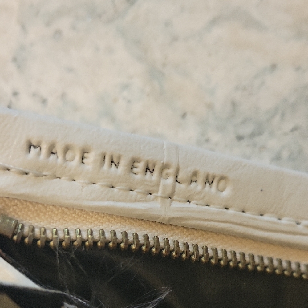 White Croc-Embossed Tote Bag Made In England NWT VINTAGE - Picture 7 of 9